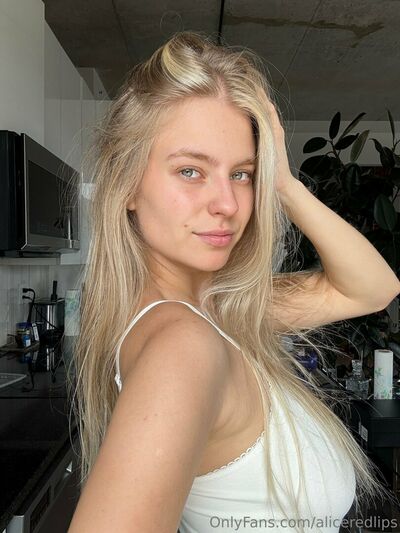 Aliceredlips