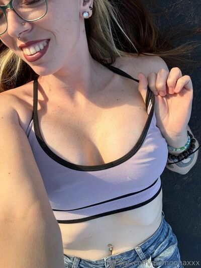 Allimoonaxxx