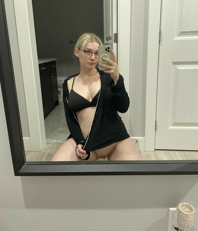 Ameliaamoon