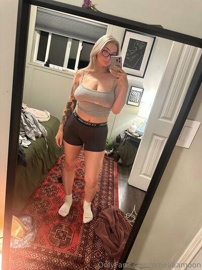 Ameliaamoon