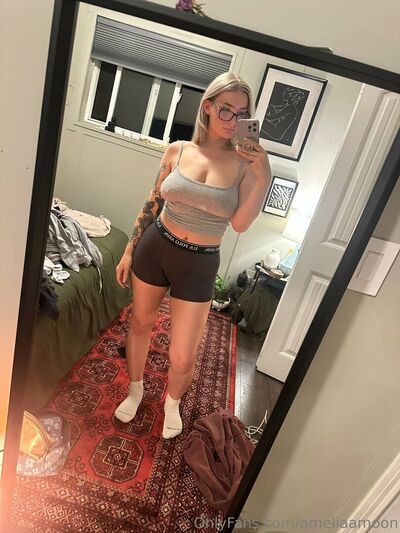 Ameliaamoon