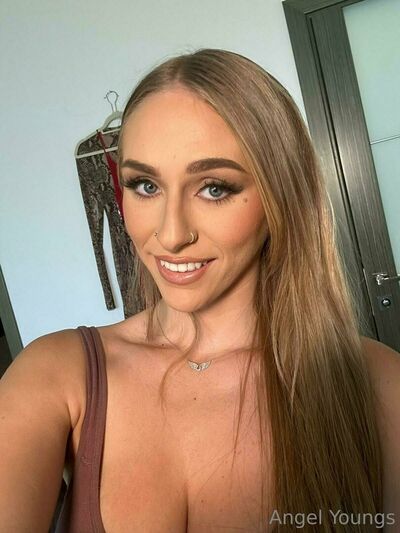 Angelyoungsxxx