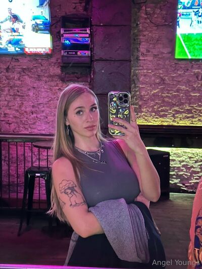 Angelyoungsxxx