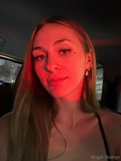 Angelyoungsxxx