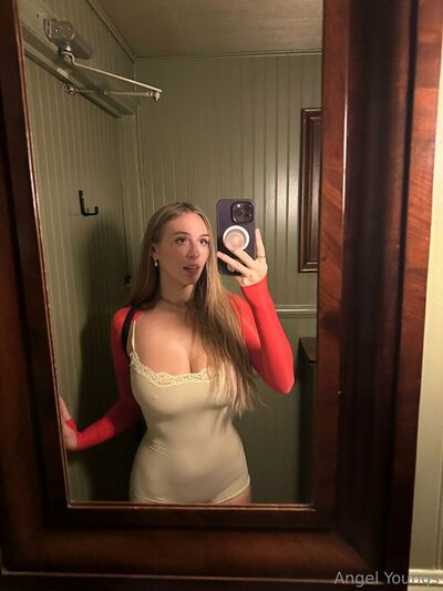 Angelyoungsxxx