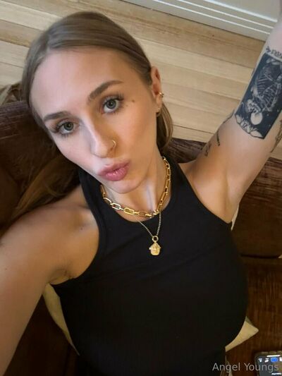 Angelyoungsxxx