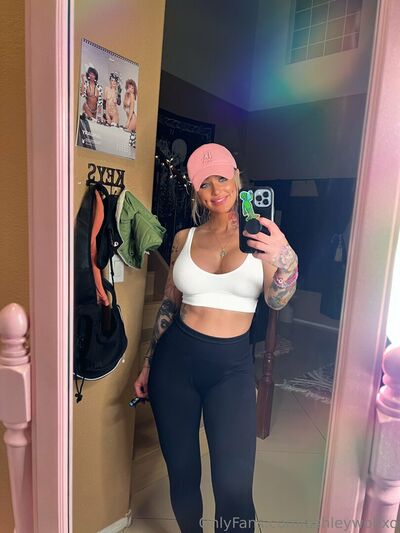 Ashleywolfxo
