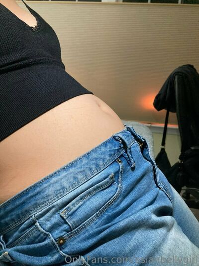 Asianbellygirl