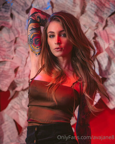 Avajane8