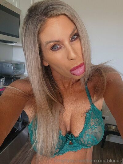 Bankruptblonde