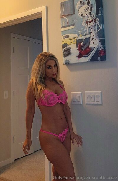Bankruptblonde