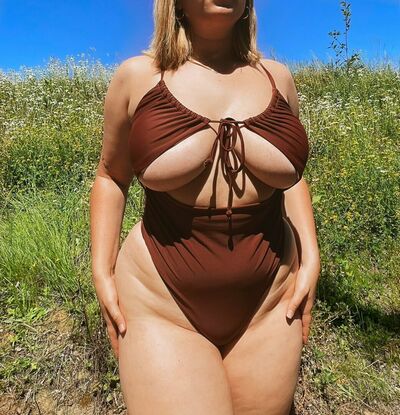 Barbiegotthicc