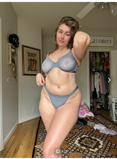 Barbiegotthicc