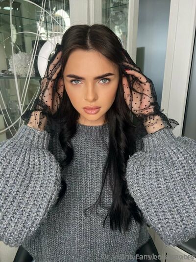 Bella-moore