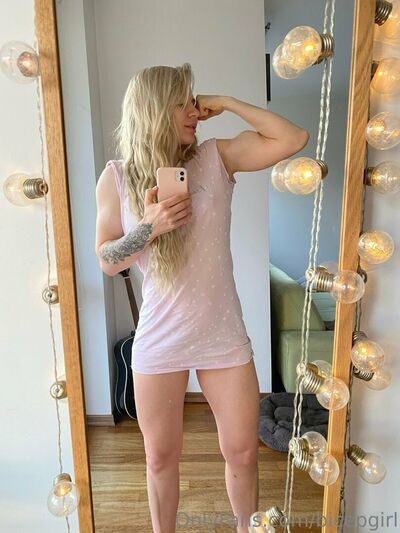 Bicepgirl
