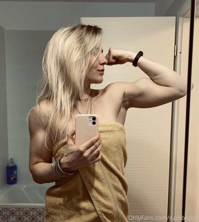Bicepgirl