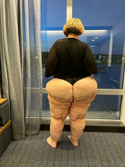 Bigbootyasshley