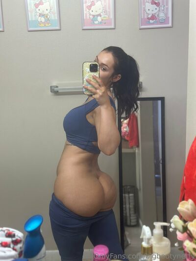 Bigbootynetty