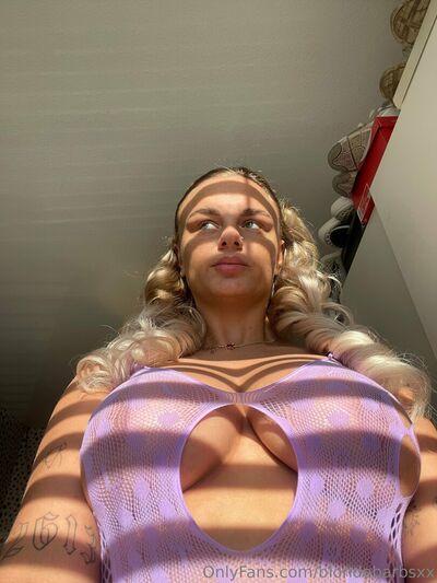 Blondebarbsxx