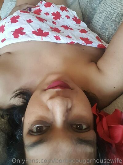 Boredcougarhousewife