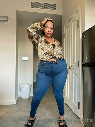 Boujeebombshell
