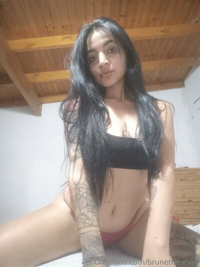 Brunettesexyy