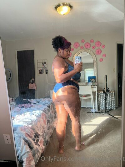 Bustyebonyslxt