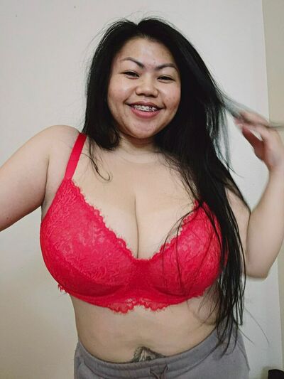 Bustythaigirl