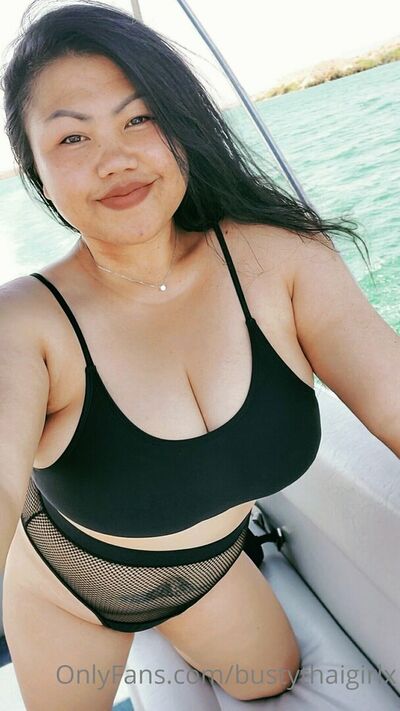 Bustythaigirlx