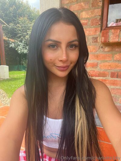 Charlotte19y