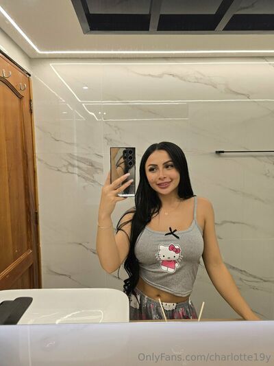 Charlotte19y