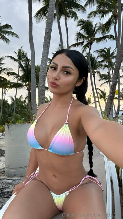Charlotte19y