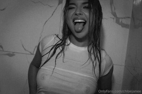 Chloejanee
