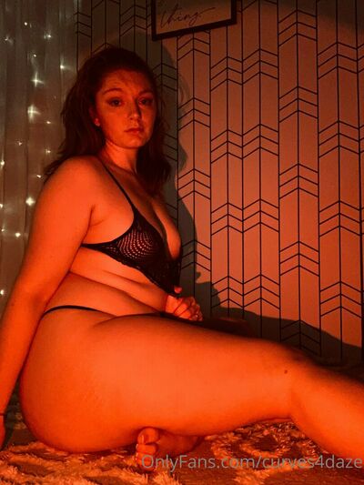Curves4daze