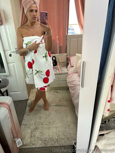 Curvyandiloveit