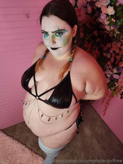 Curvymonstergirlfree