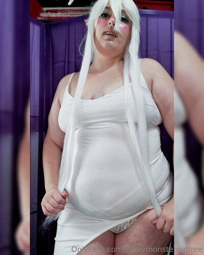 Curvymonstergirlfree