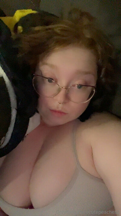 Cutepeaches2