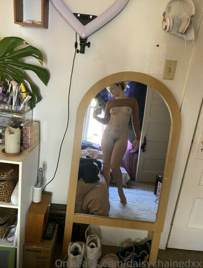Daisychainedxx