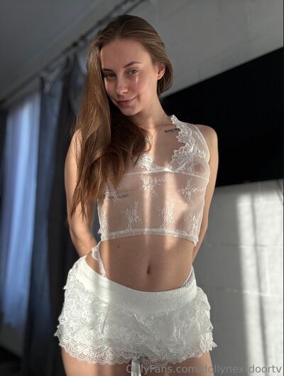 Dollynextdoor