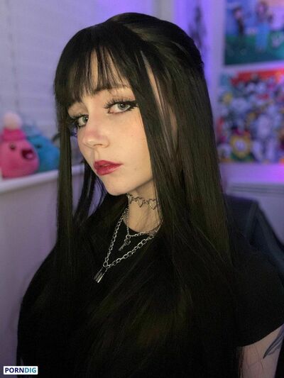 Egirlshadowx