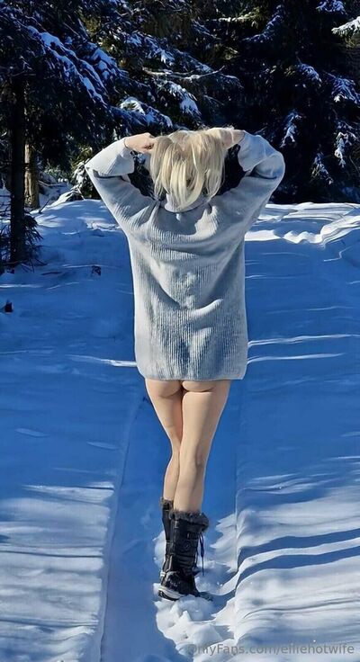 Elliehotwife