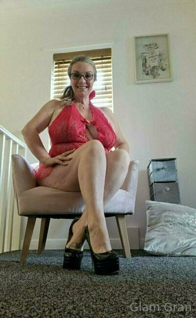 Glamgran56