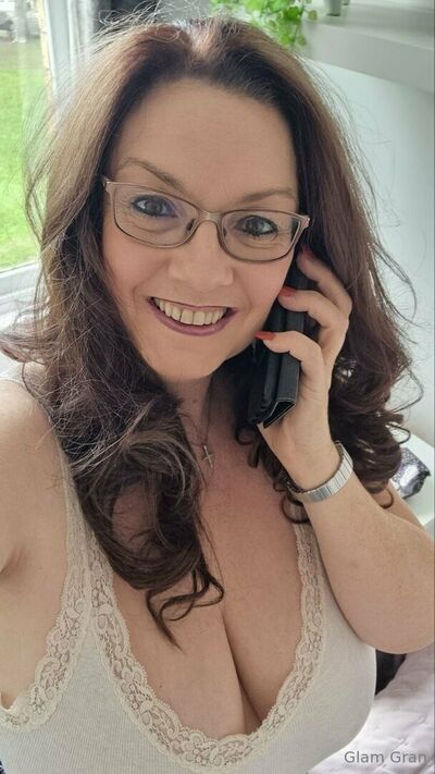 Glamgran56
