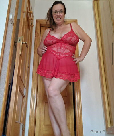 Glamgran56