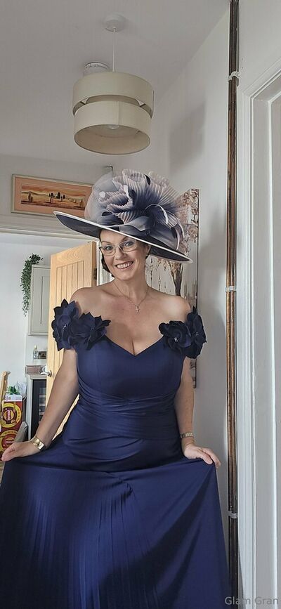 Glamgran56
