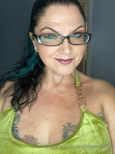 Glittervamp9