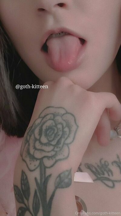 Goth-kitteen