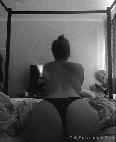Hails44