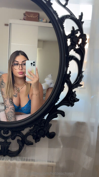 Hotpeachygirl